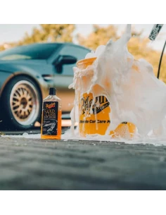 MEGUIAR'S Gold Class Car Wash Shampoo & Conditioner 2